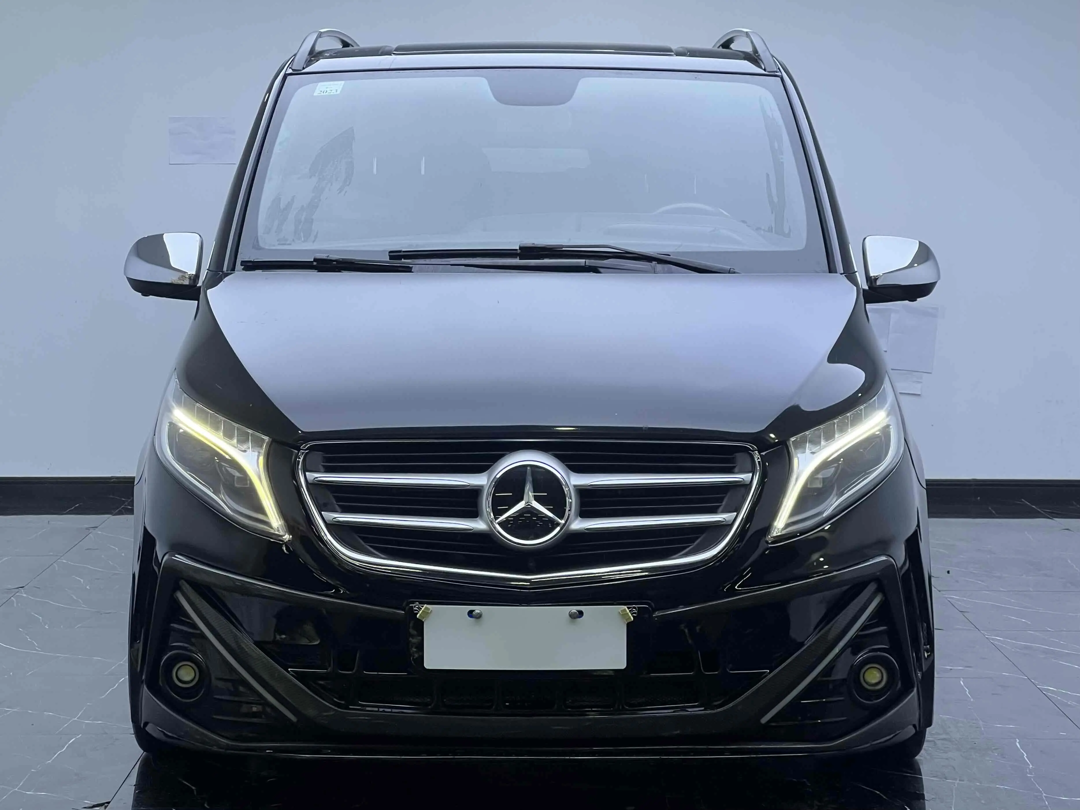 Mercedes-Benz Metris  из Китая