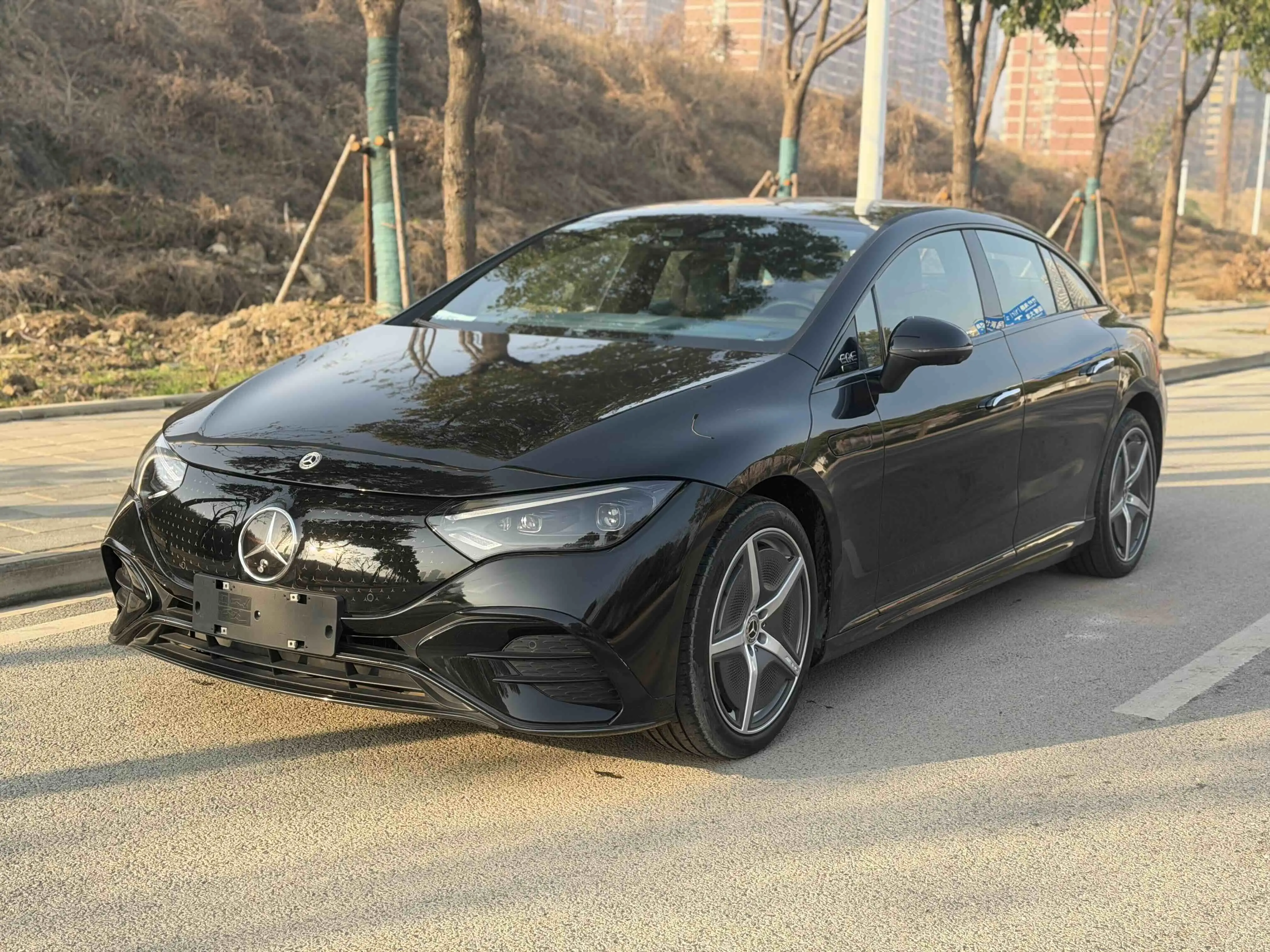Mercedes-Benz EQE  из Китая