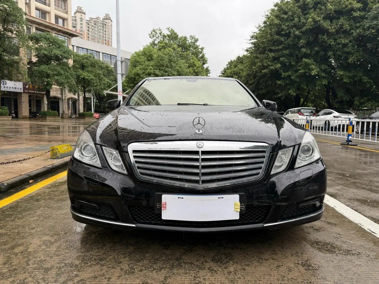 Mercedes-Benz E-Class  из Китая