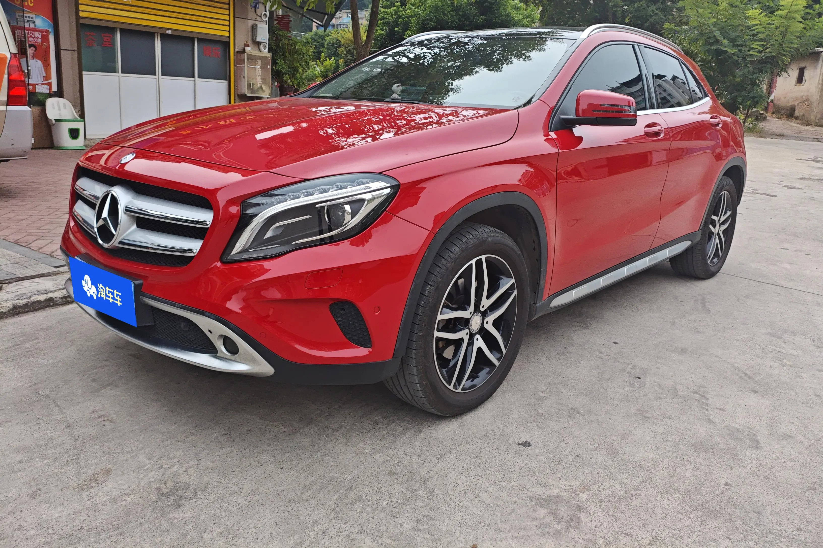 Mercedes-Benz GLA  из Китая