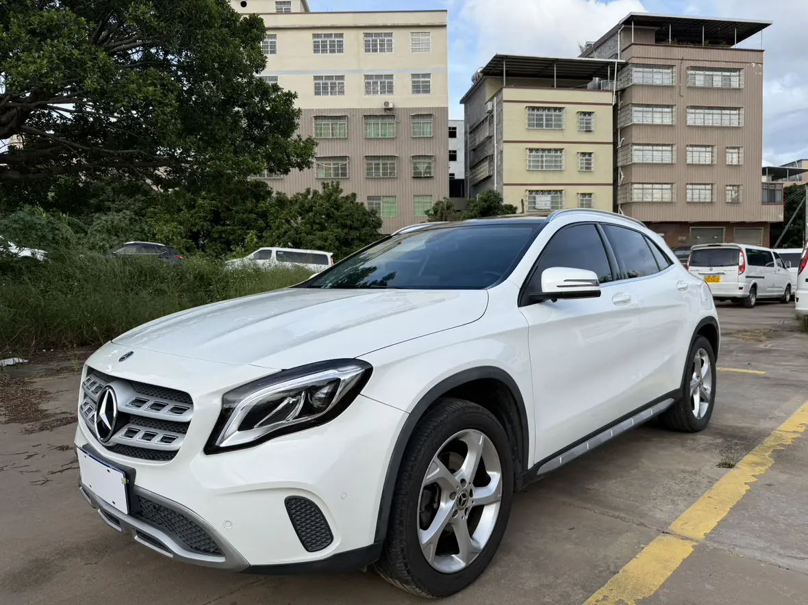Mercedes-Benz GLA  из Китая