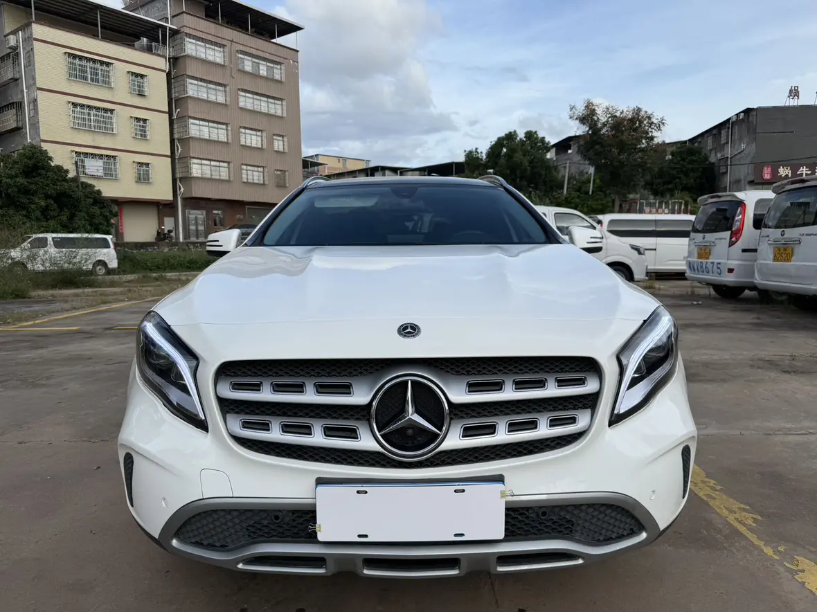 Mercedes-Benz GLA  из Китая