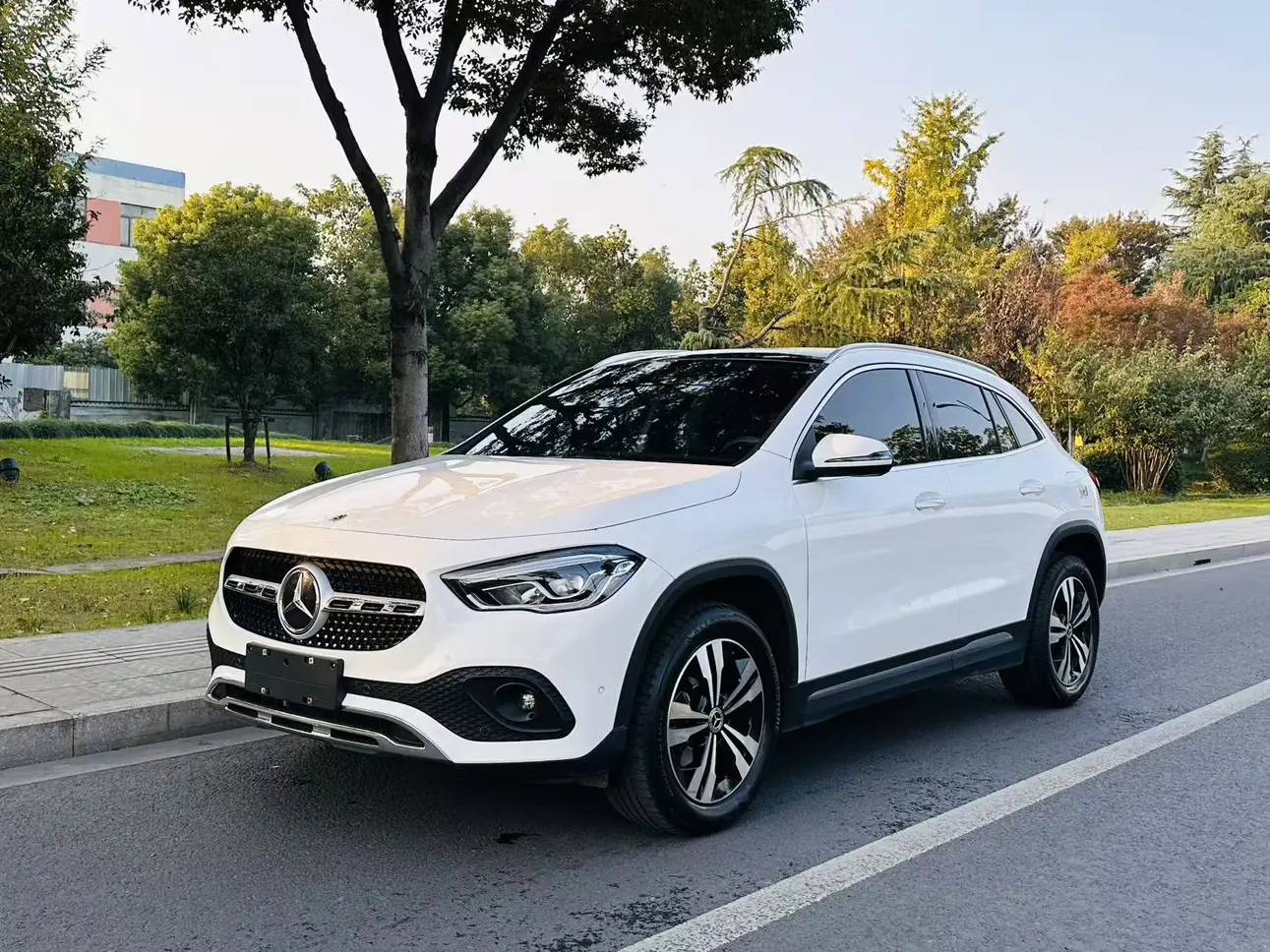 Mercedes-Benz GLA  из Китая