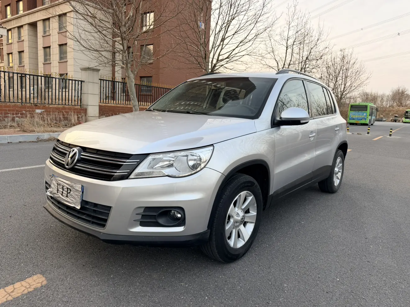 Volkswagen Tiguan  из Китая