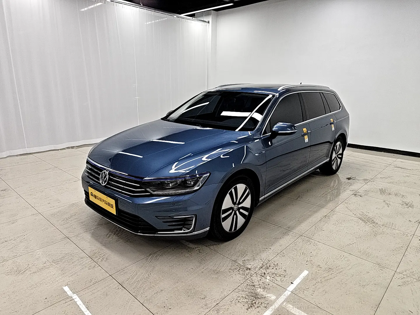 Volkswagen Weilan PHEV  из Китая