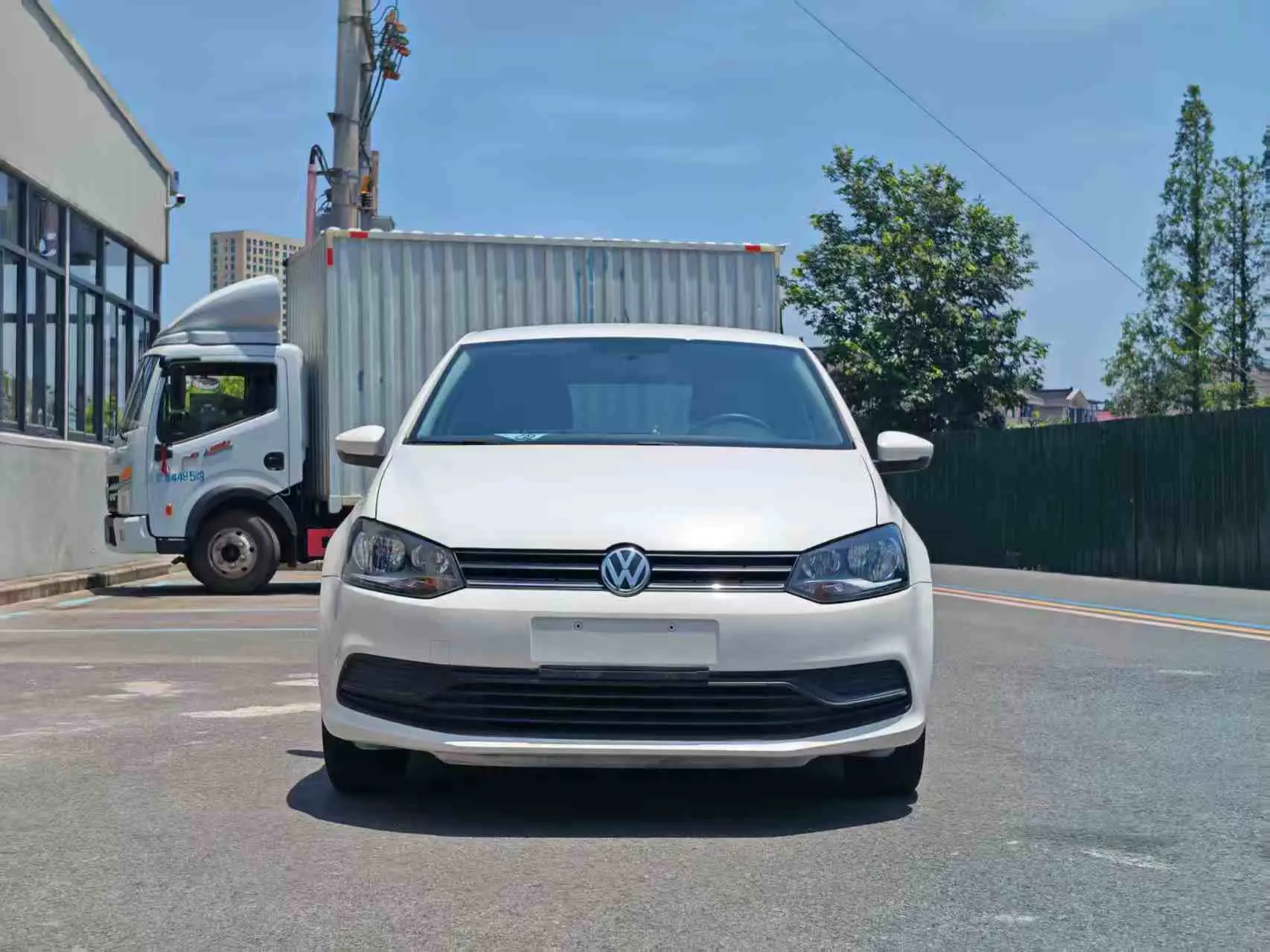 Volkswagen Polo  из Китая