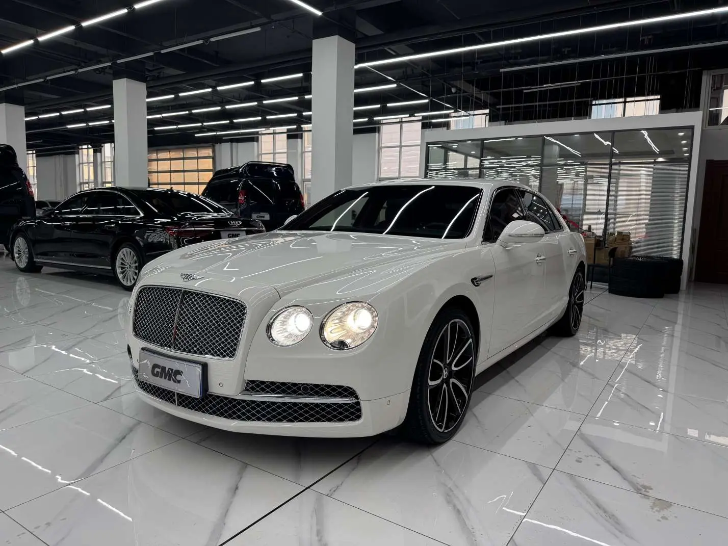 Bentley Galloping  из Китая
