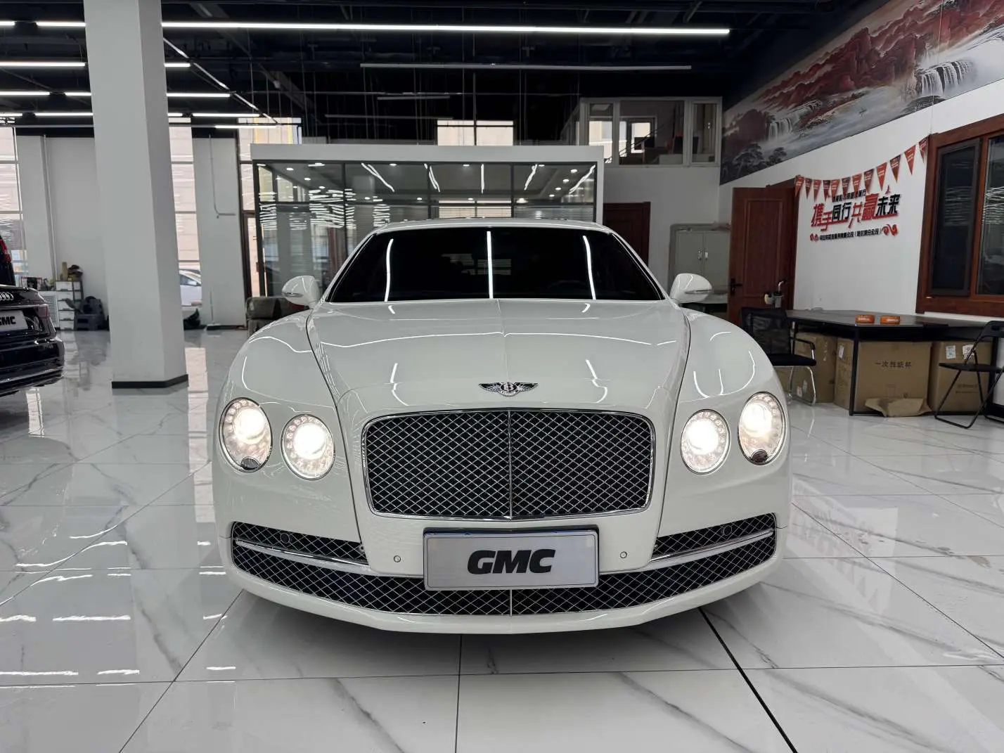 Bentley Galloping  из Китая