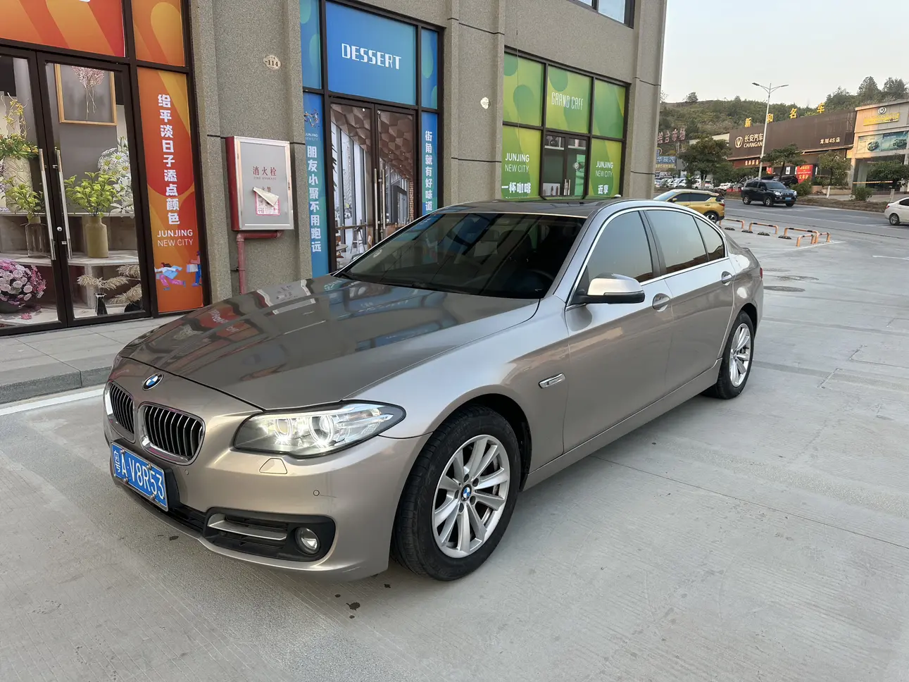 BMW 5 Series  из Китая