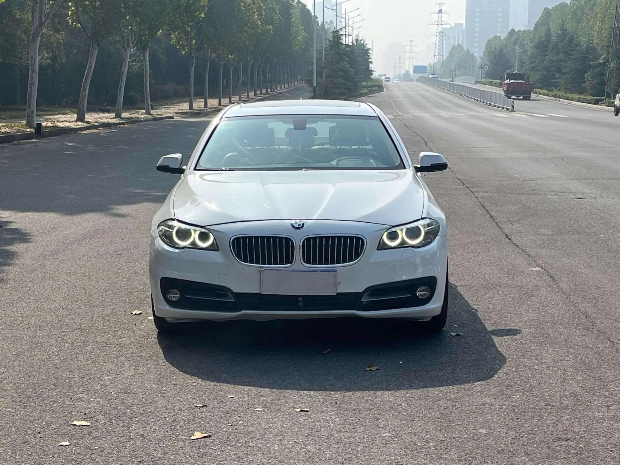 BMW 5 Series  из Китая