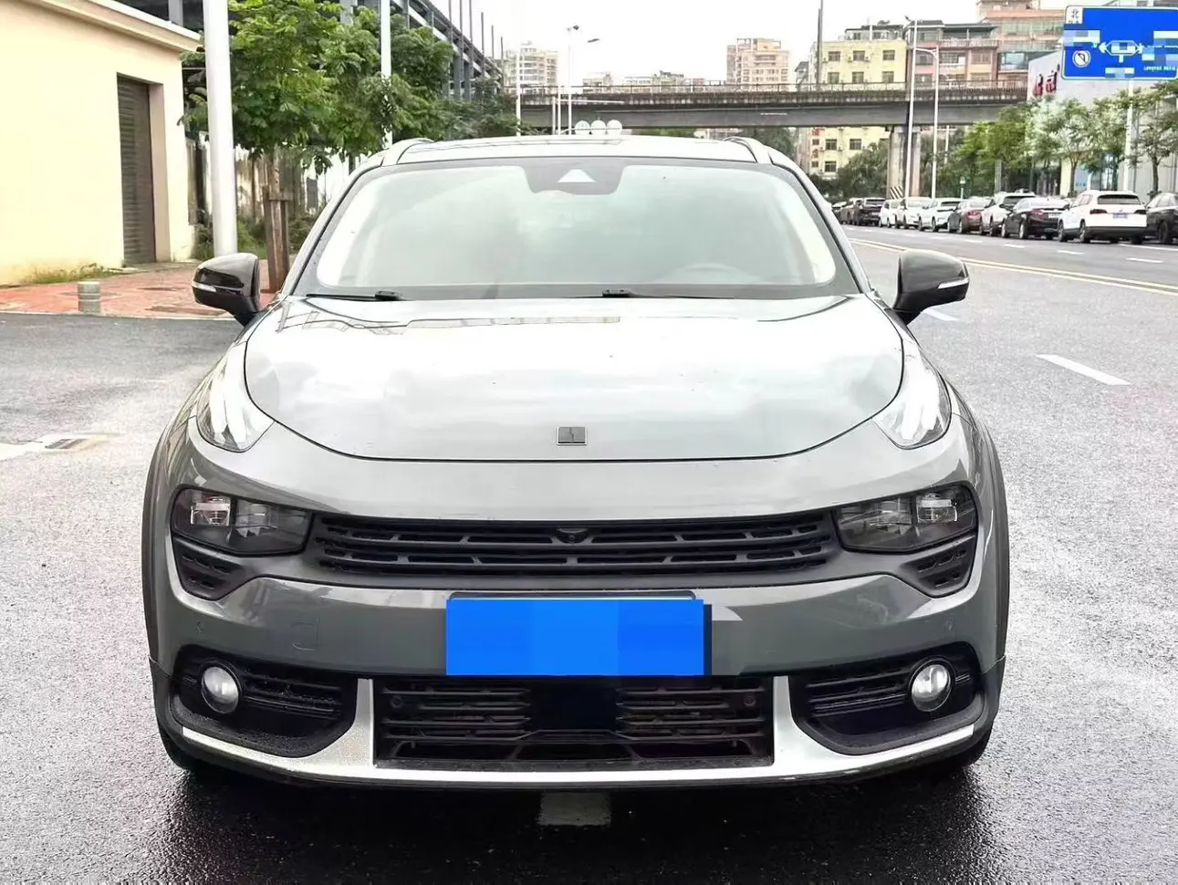 Lynk & Co 02  из Китая