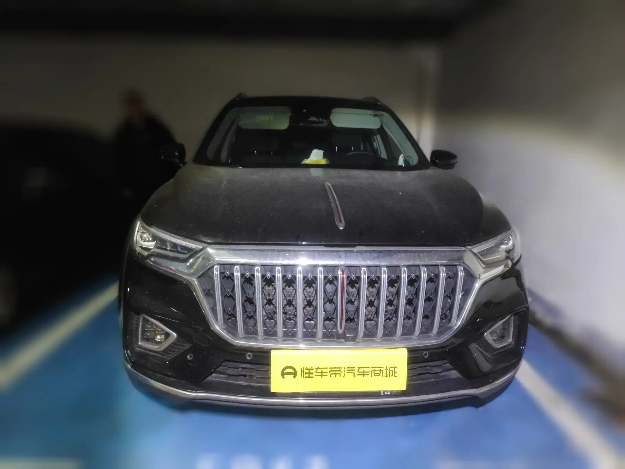 Hongqi HS5  из Китая