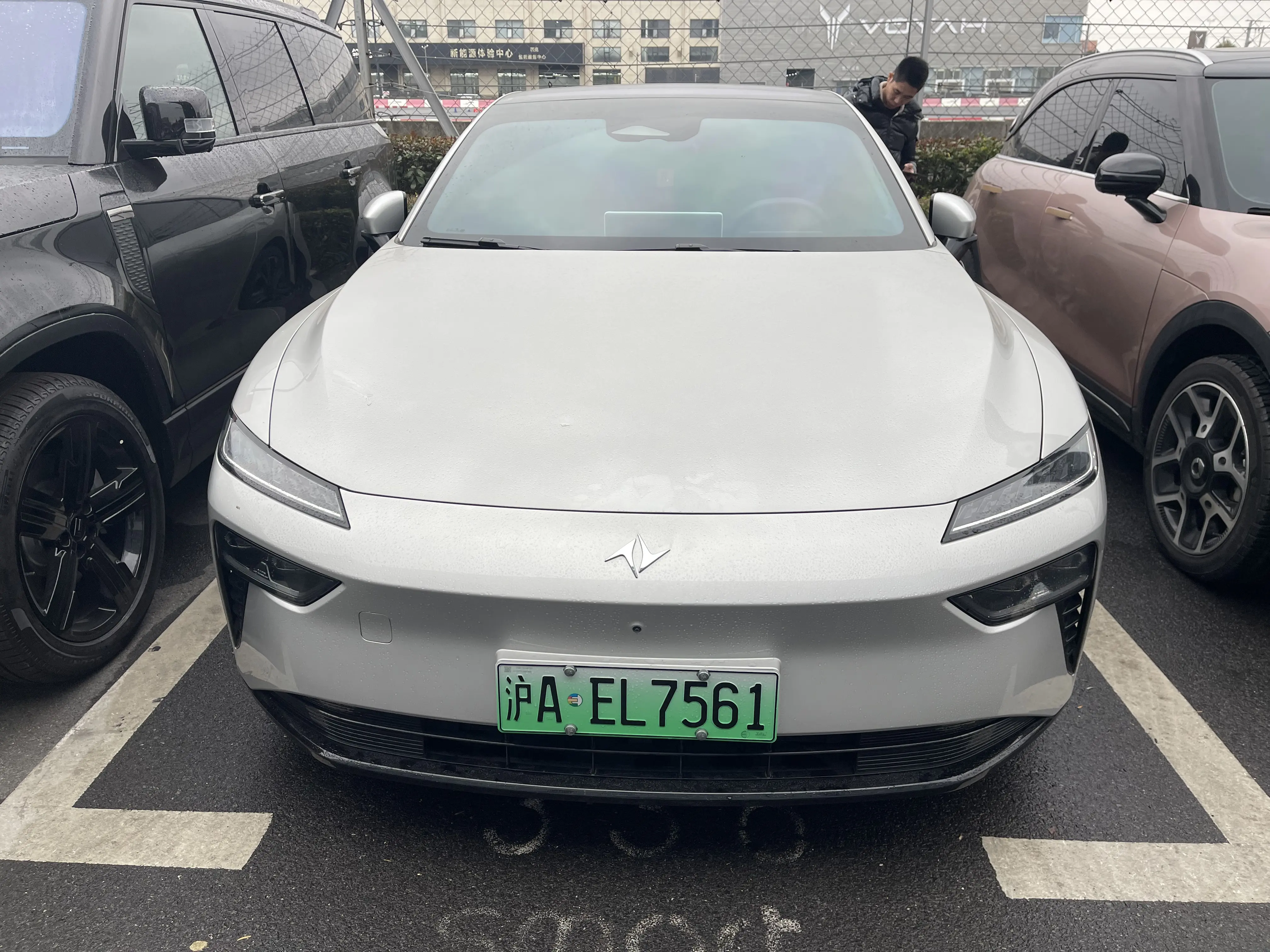 Dongfeng Eπ007  из Китая