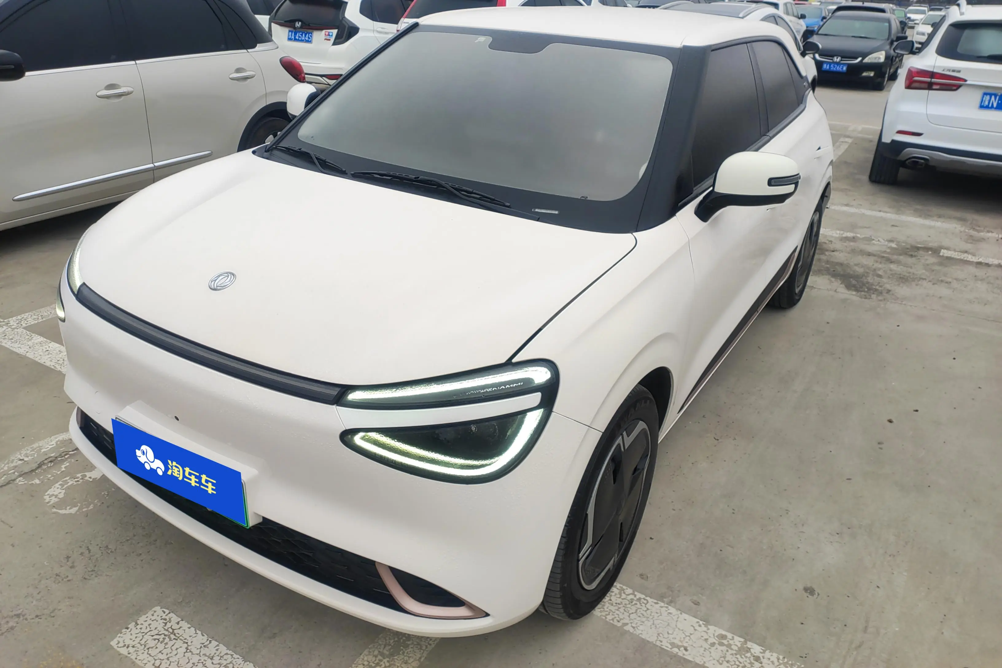 Dongfeng Nano 01  из Китая