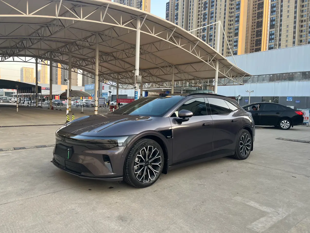 ZEEKR 007GT  из Китая