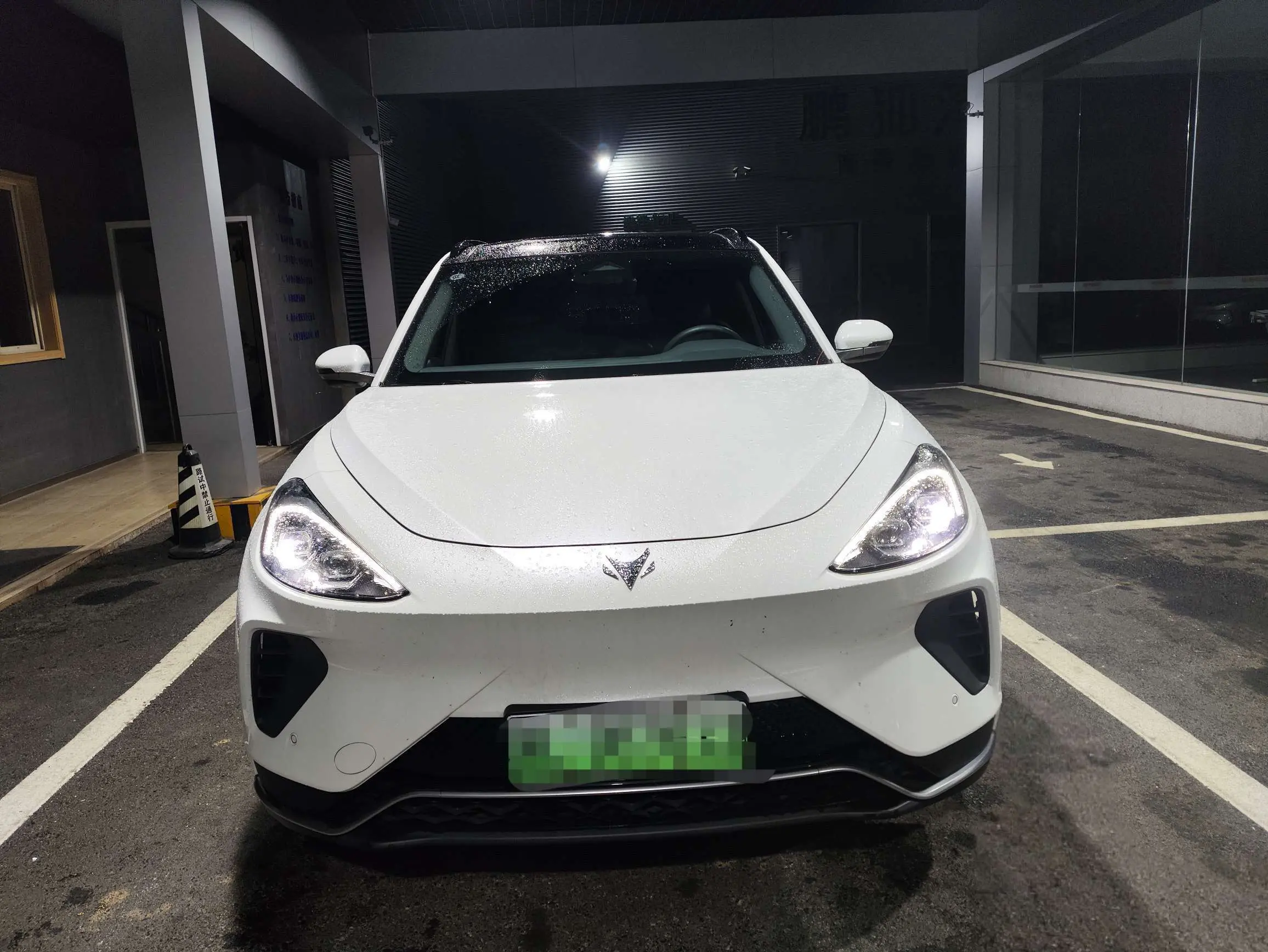 ARCFOX Extreme Fox Extreme Fox Alpha T  из Китая