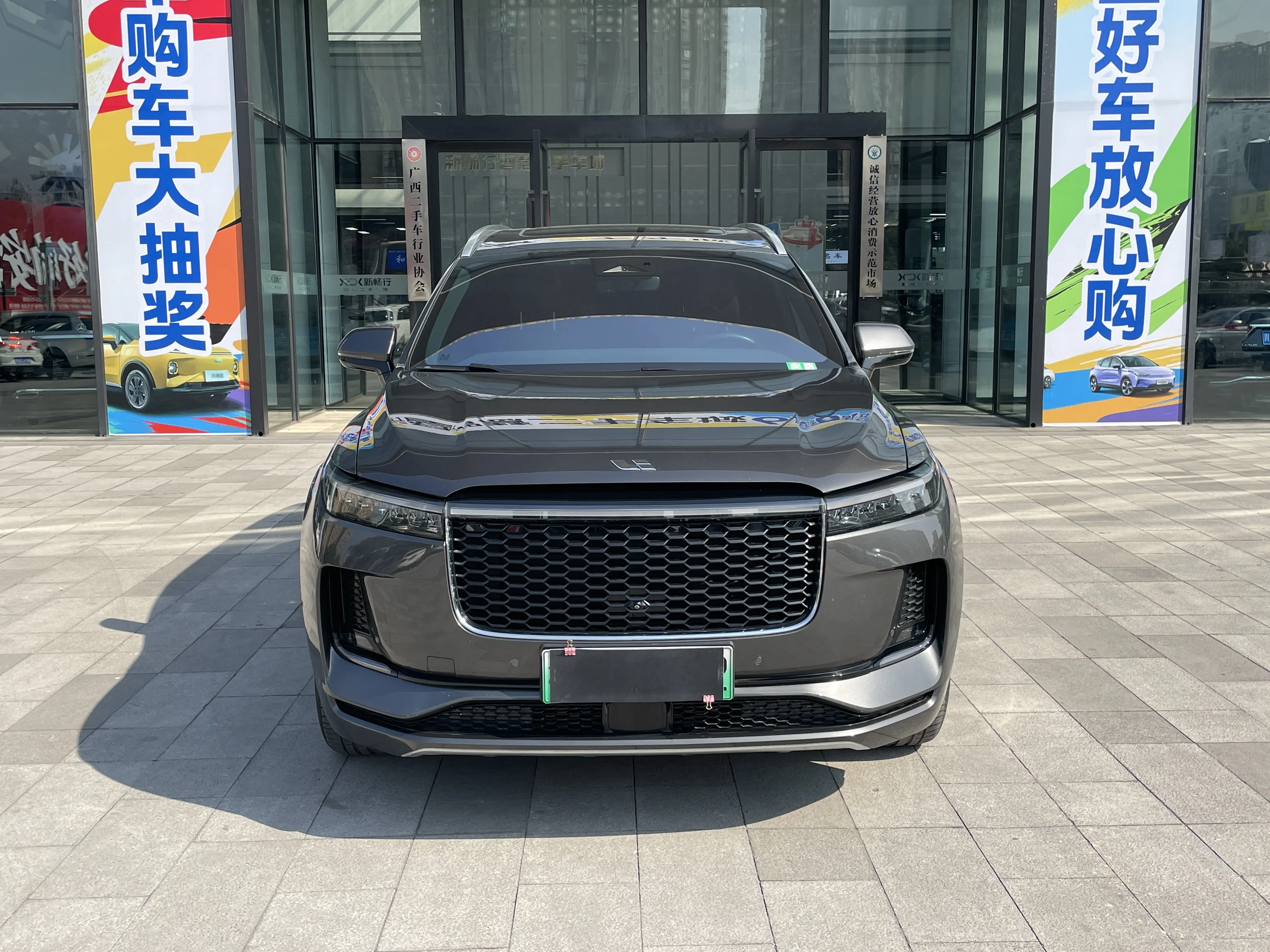 Li ONE (Ideal ONE)  из Китая