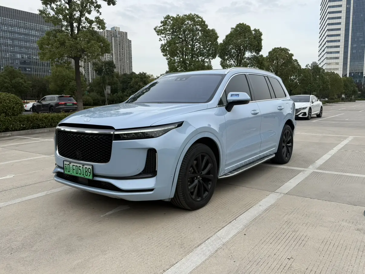 Li ONE (Ideal ONE)  из Китая