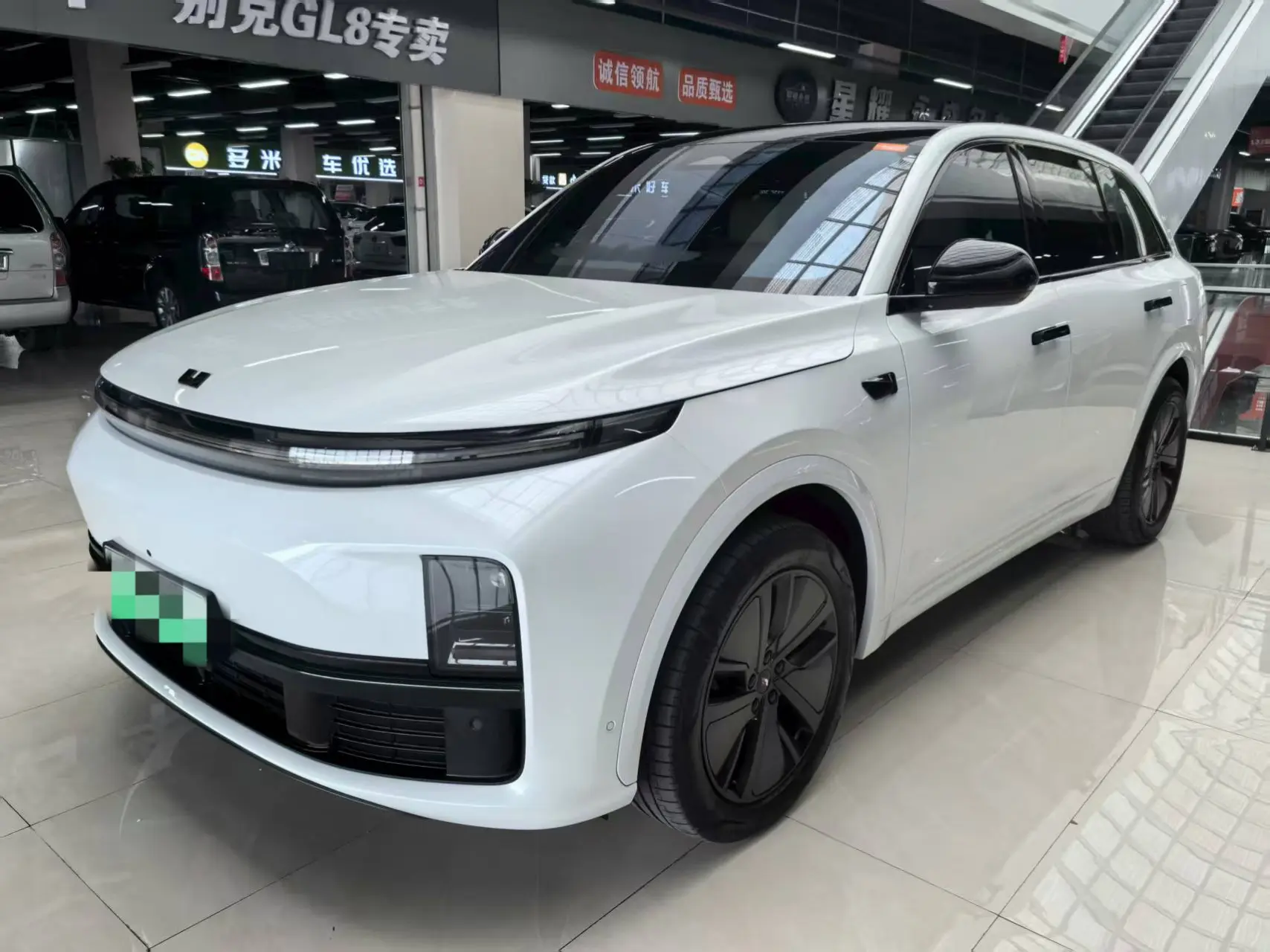 Li L7 (Ideal L7)  из Китая