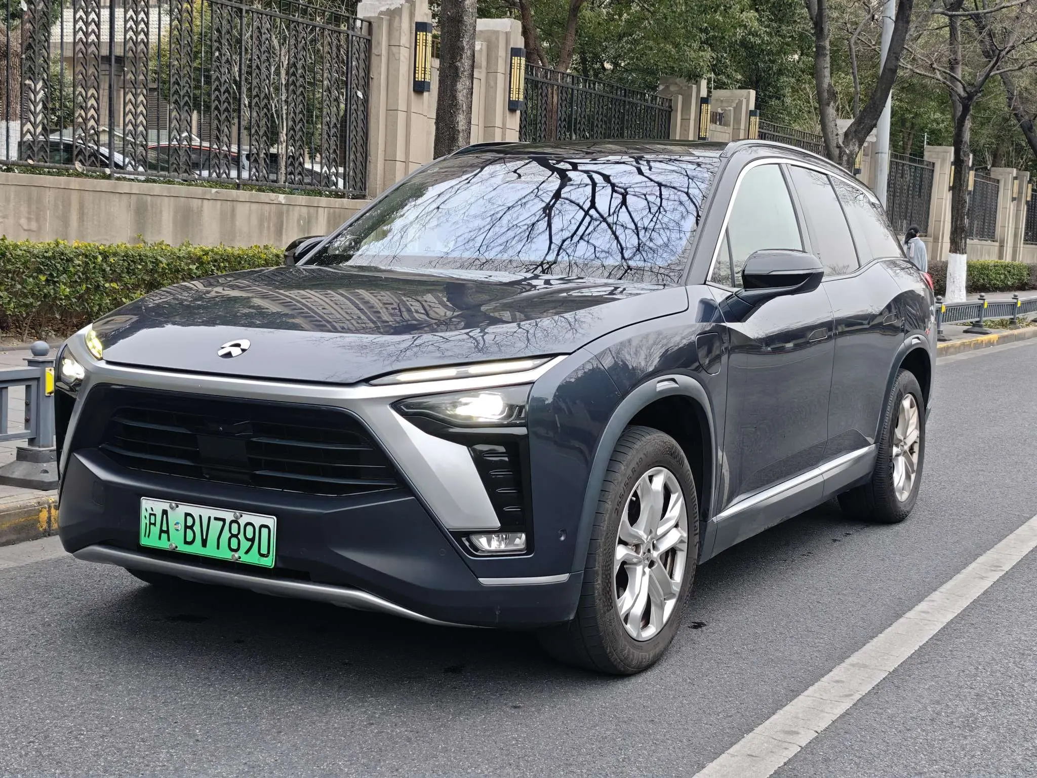 NIO ES8  из Китая