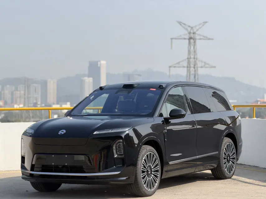 NIO ES8  из Китая