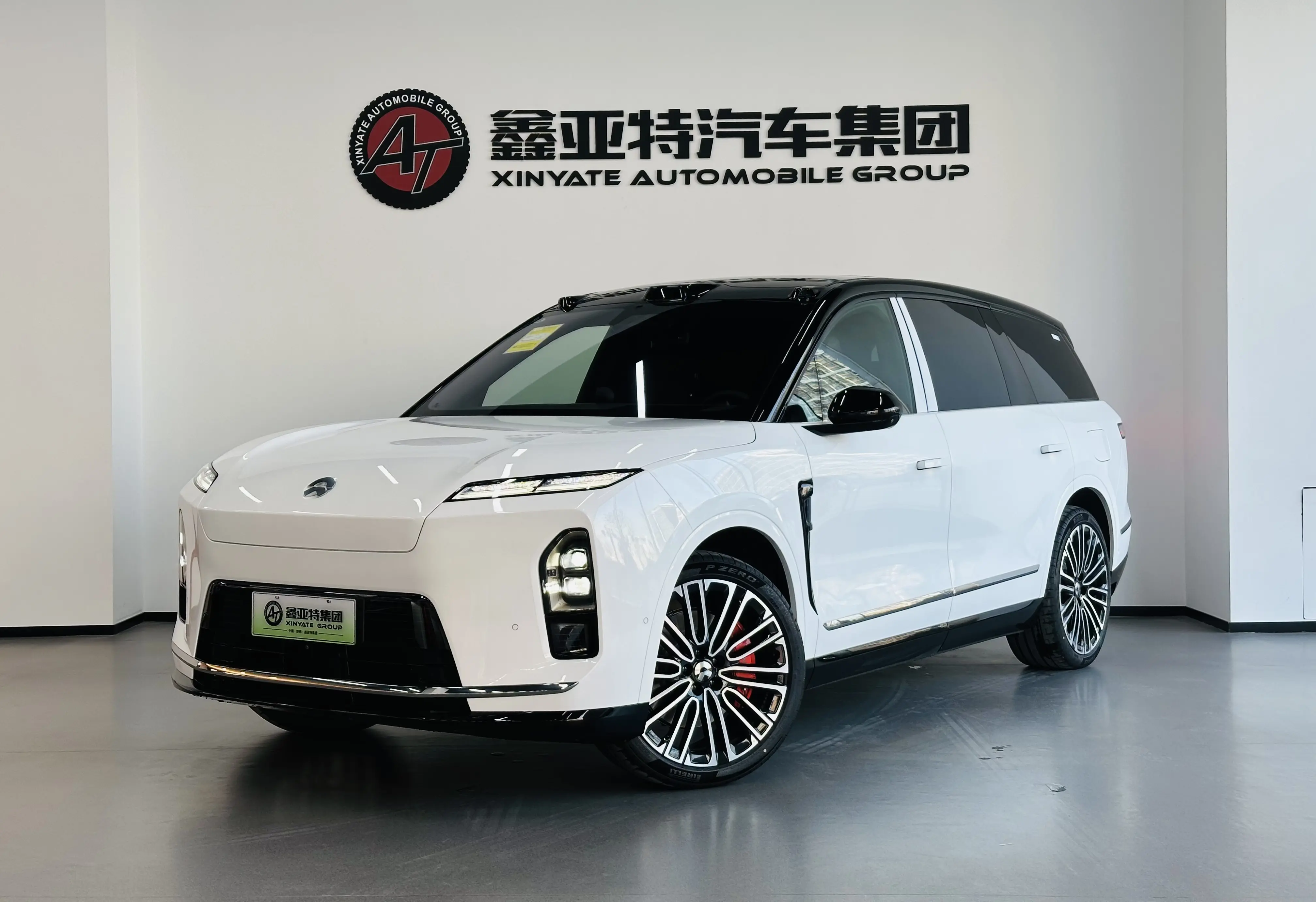 NIO ES8  из Китая