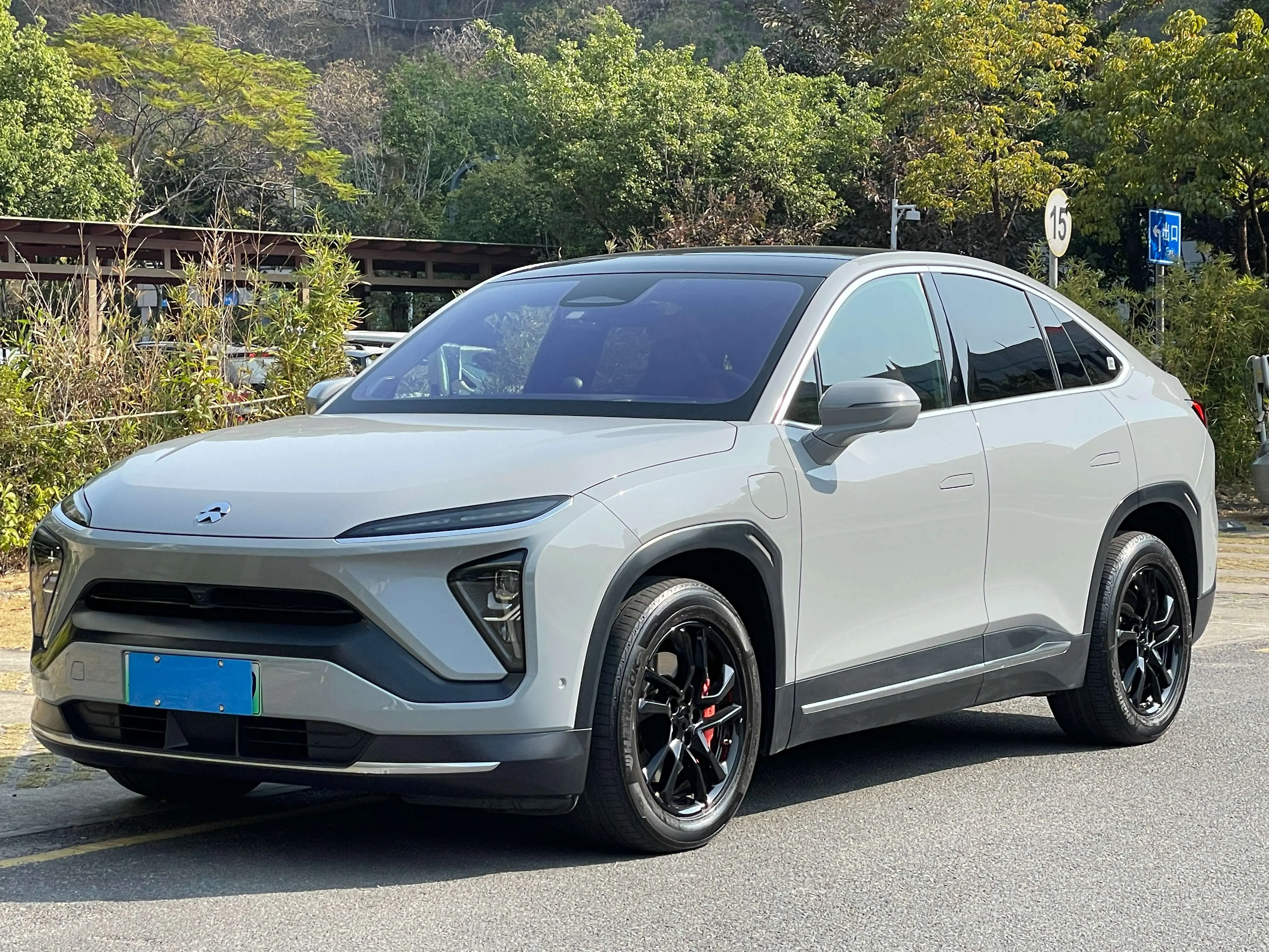 NIO EC6  из Китая