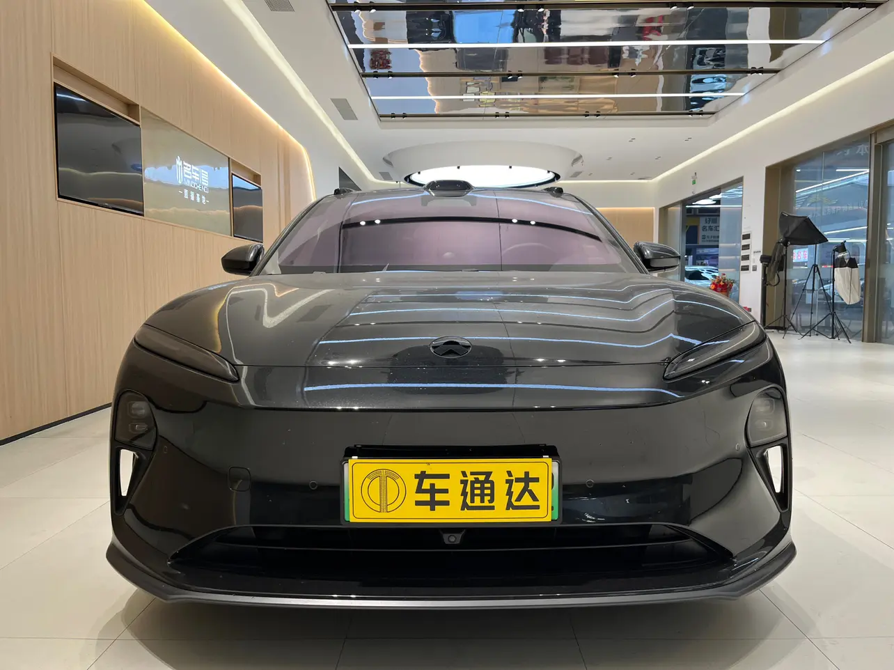 NIO ET5T  из Китая