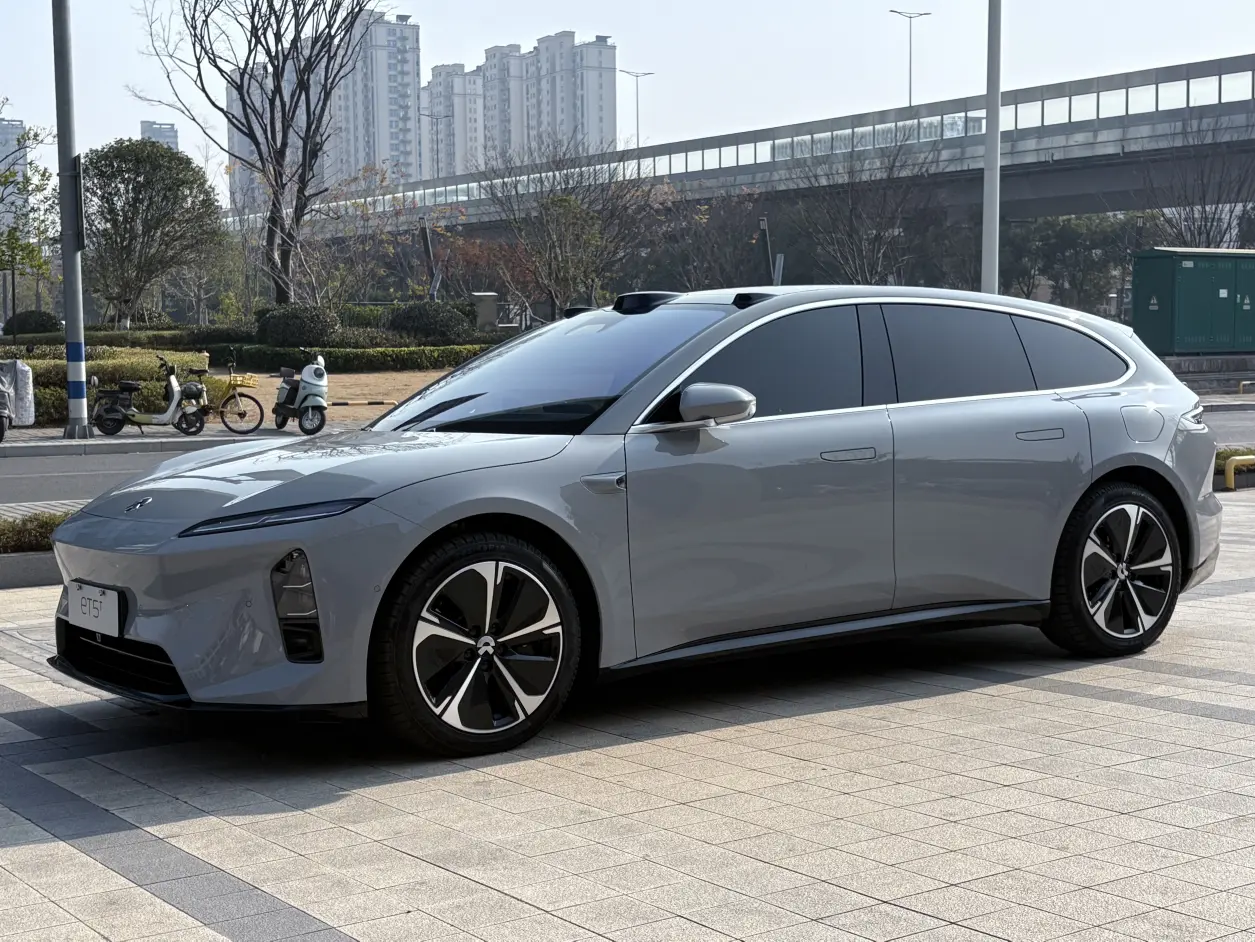 NIO ET5T  из Китая