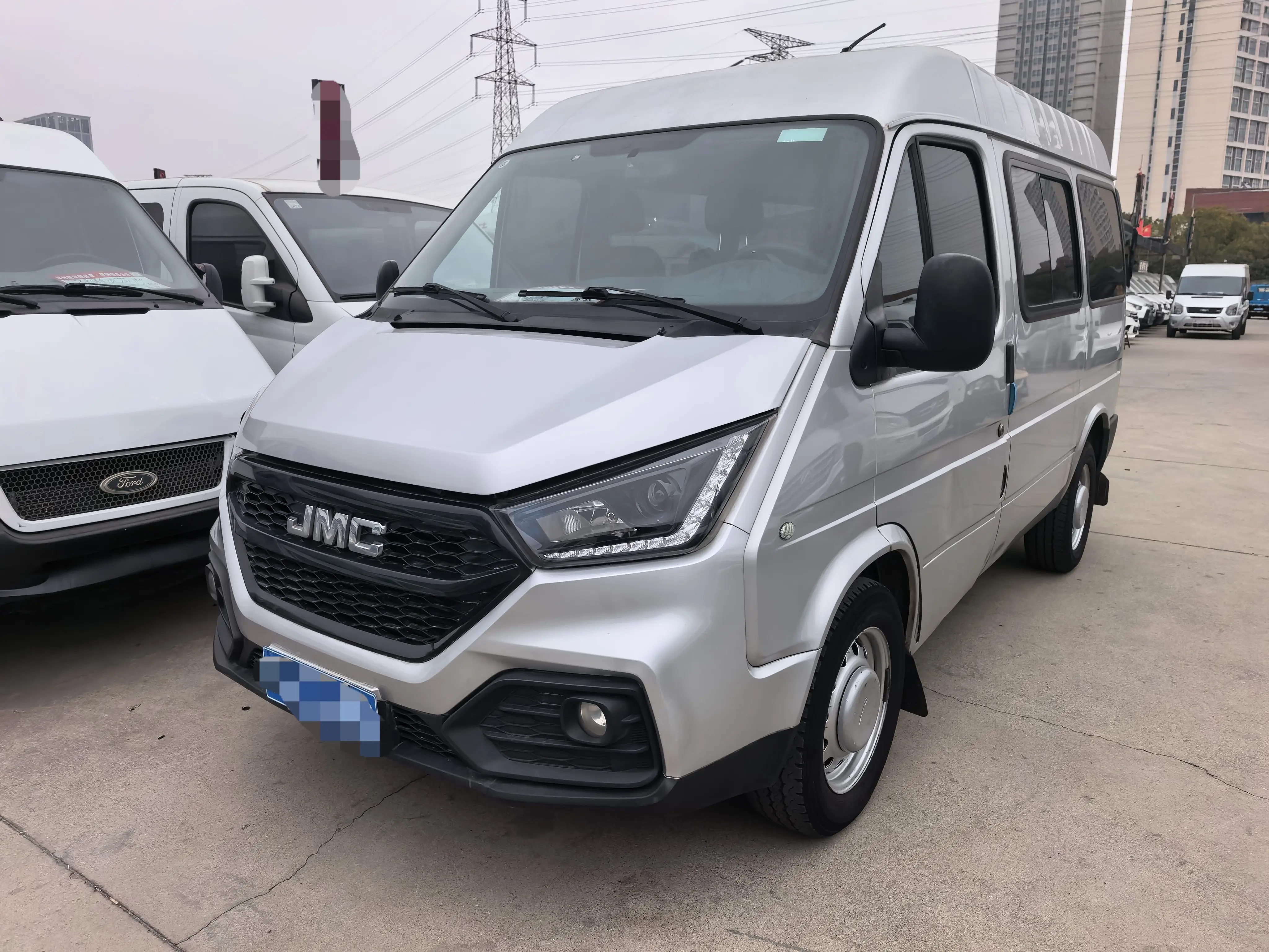 Jiangling Teshun  из Китая