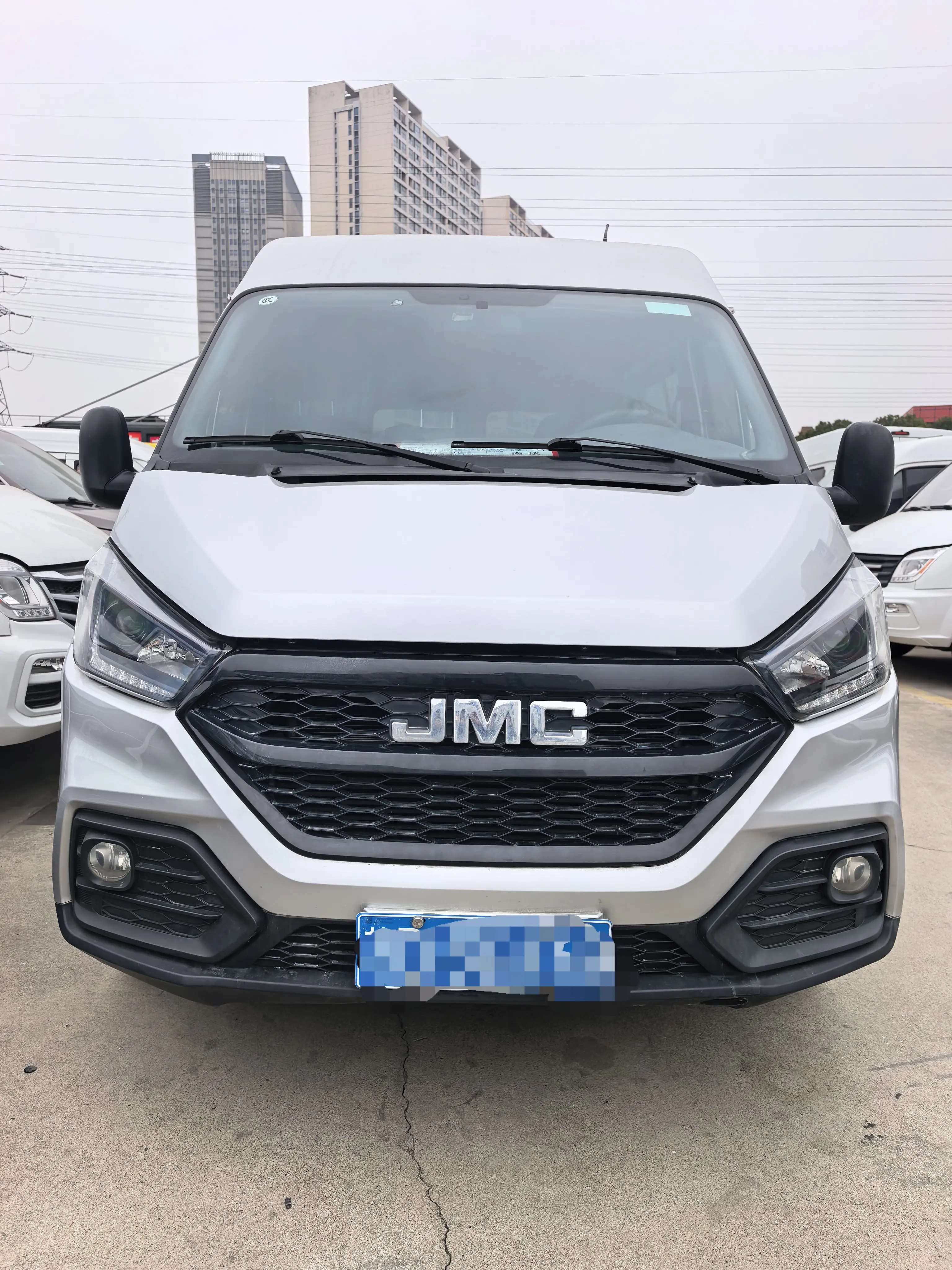 Jiangling Teshun  из Китая