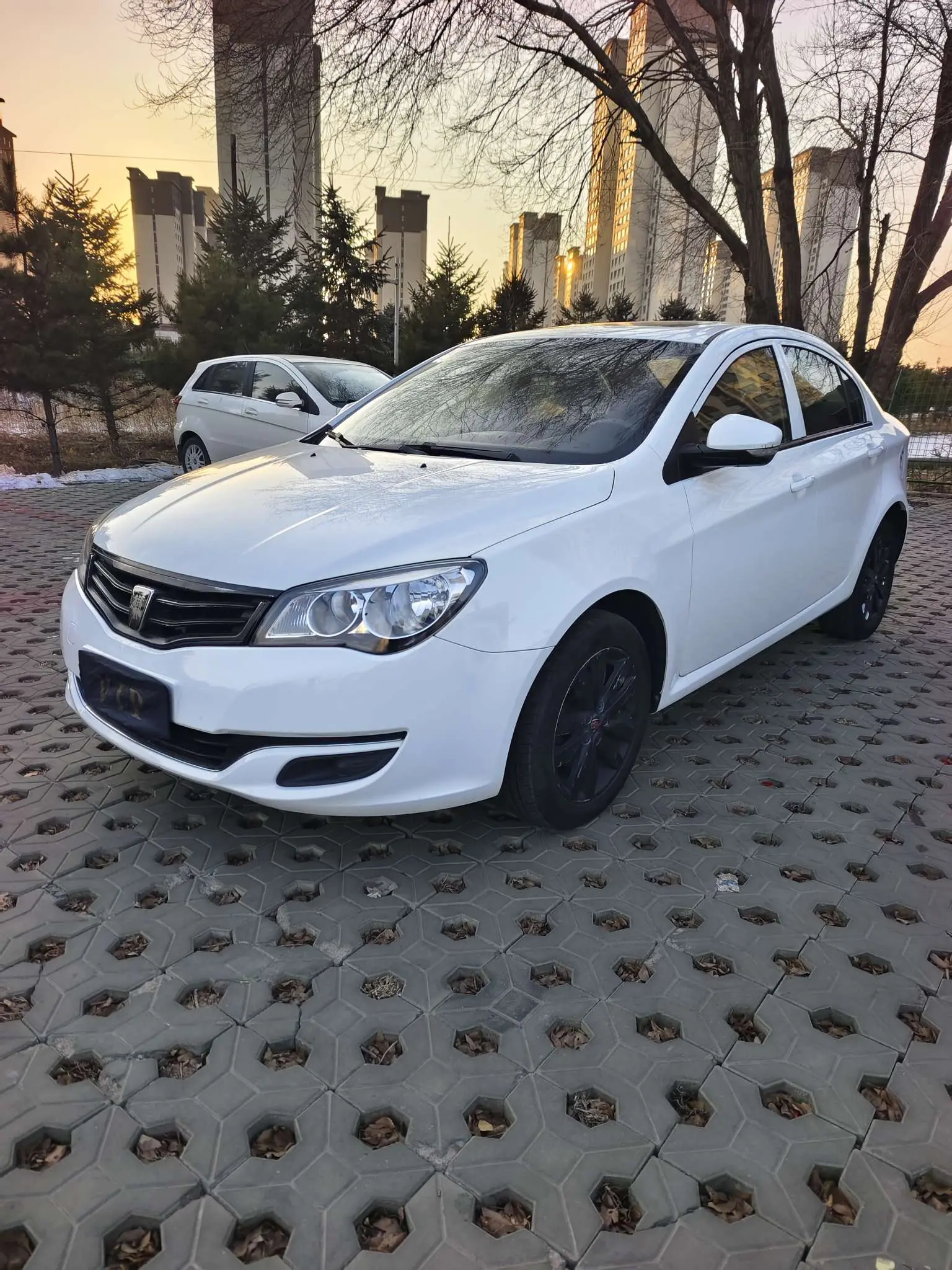 Roewe 350  из Китая