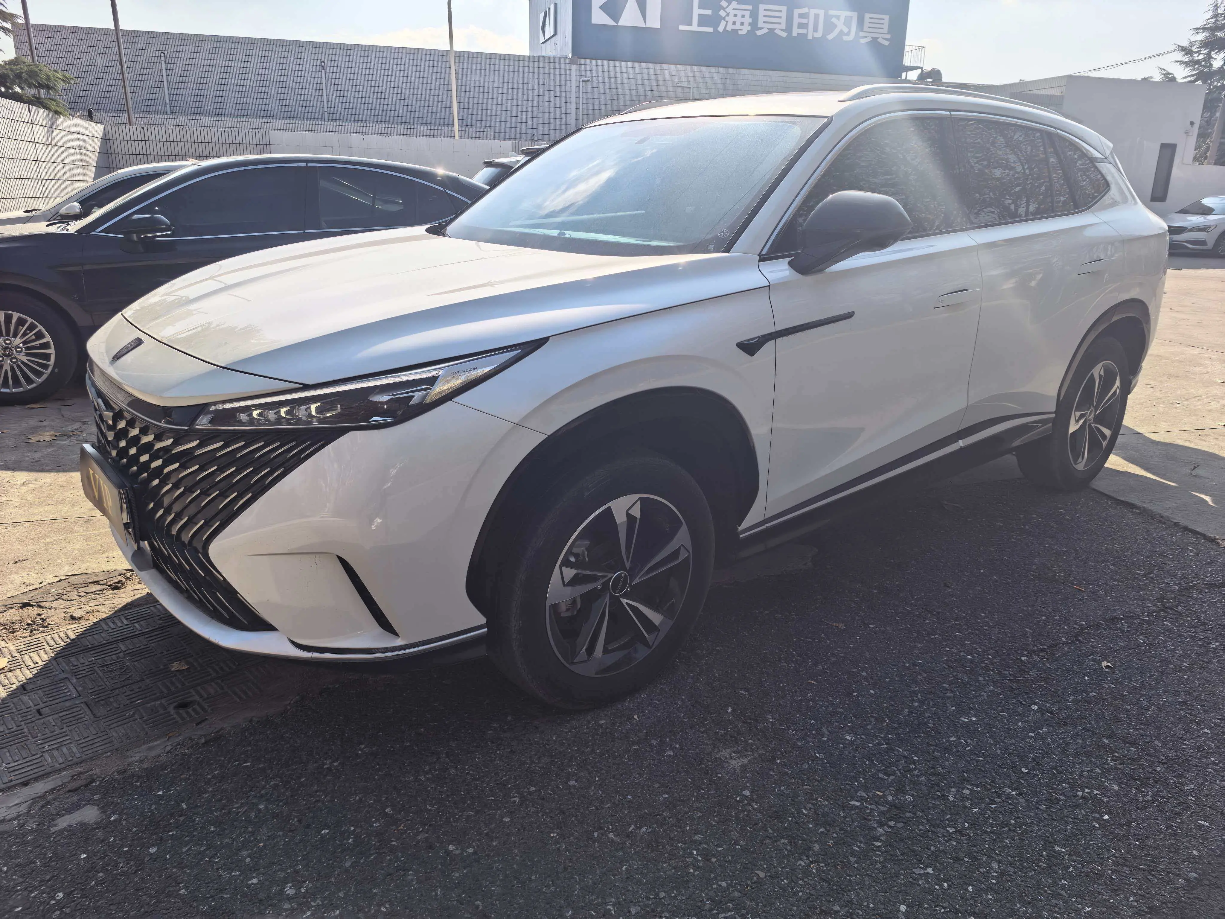 Roewe RX5  из Китая