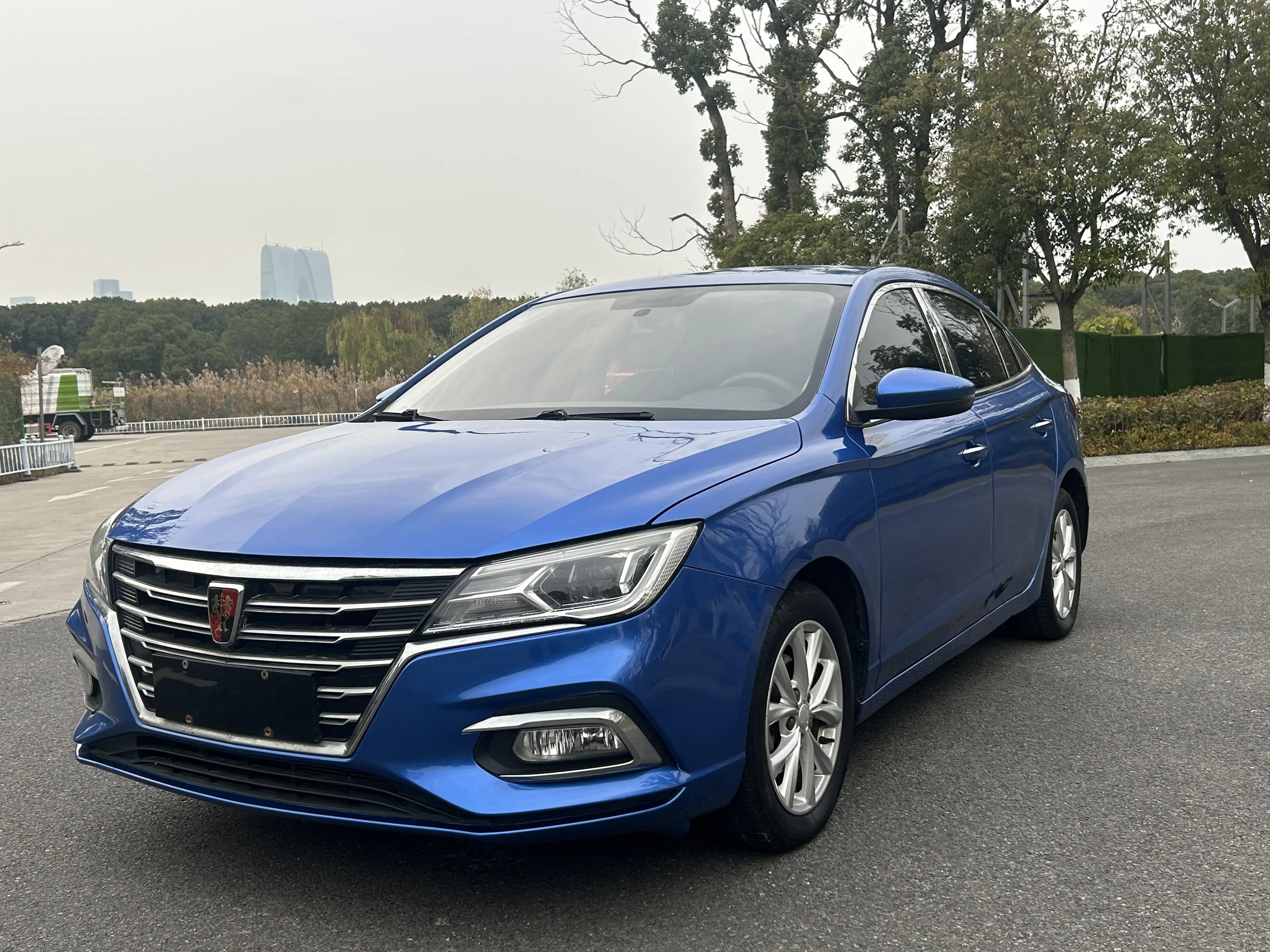 Roewe i5  из Китая