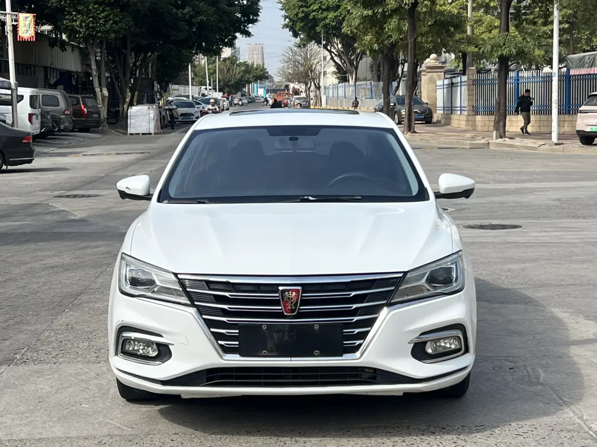 Roewe i5  из Китая