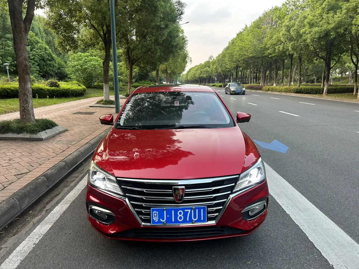 Roewe i5  из Китая