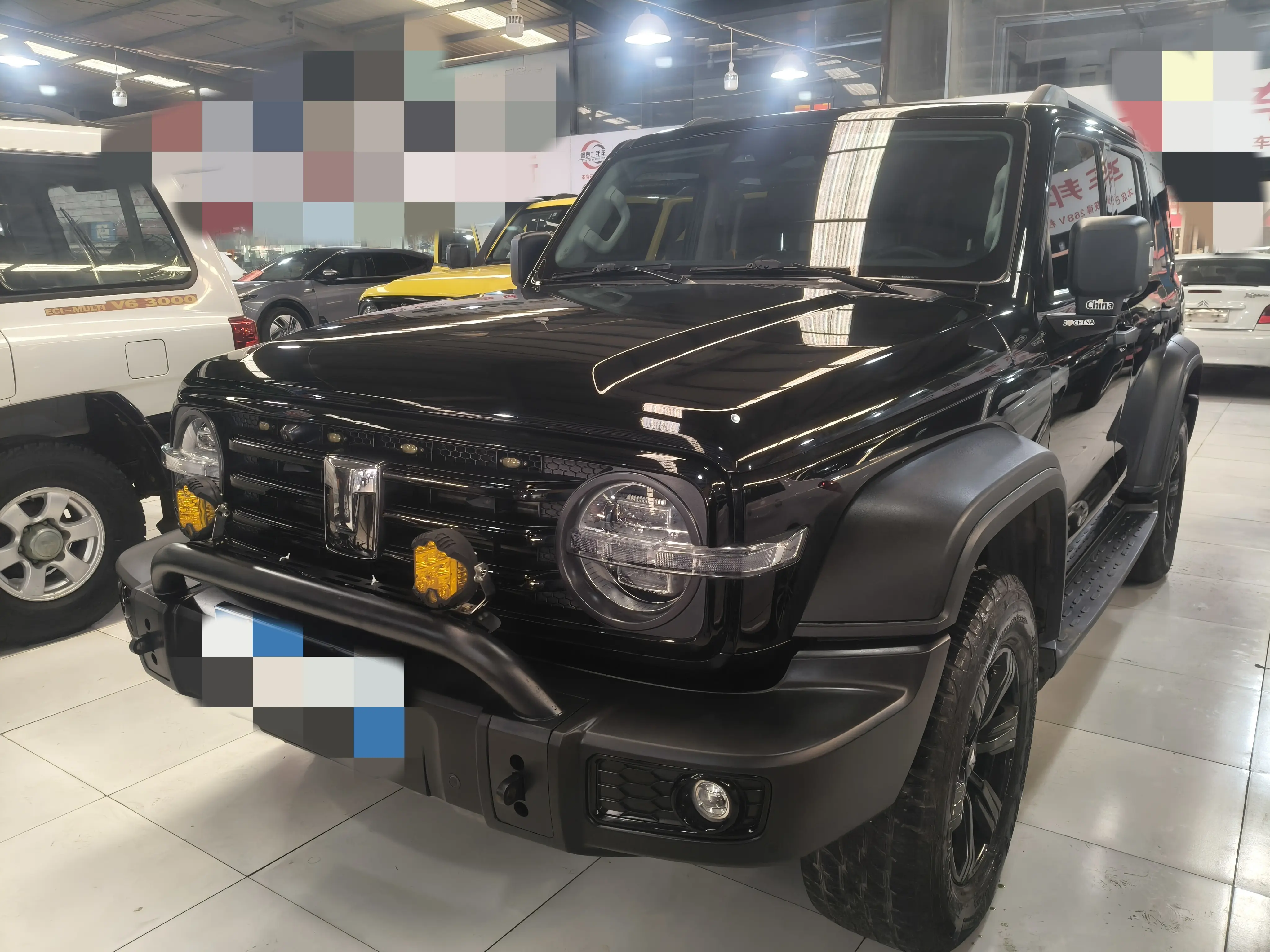 Tank 300  из Китая