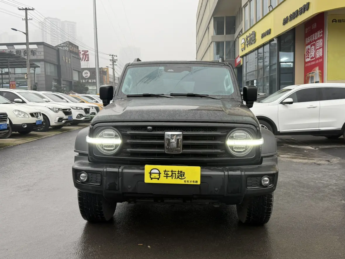 Tank 300  из Китая