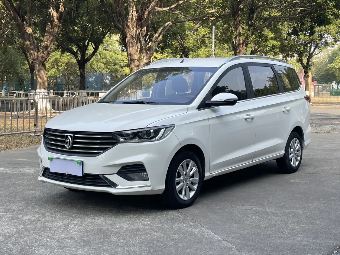 Baojun 360  из Китая