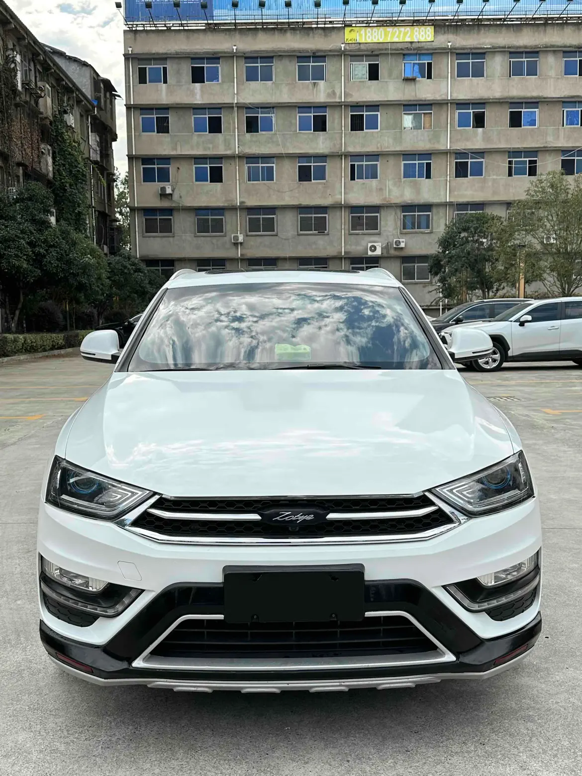 Zotye SR7  из Китая