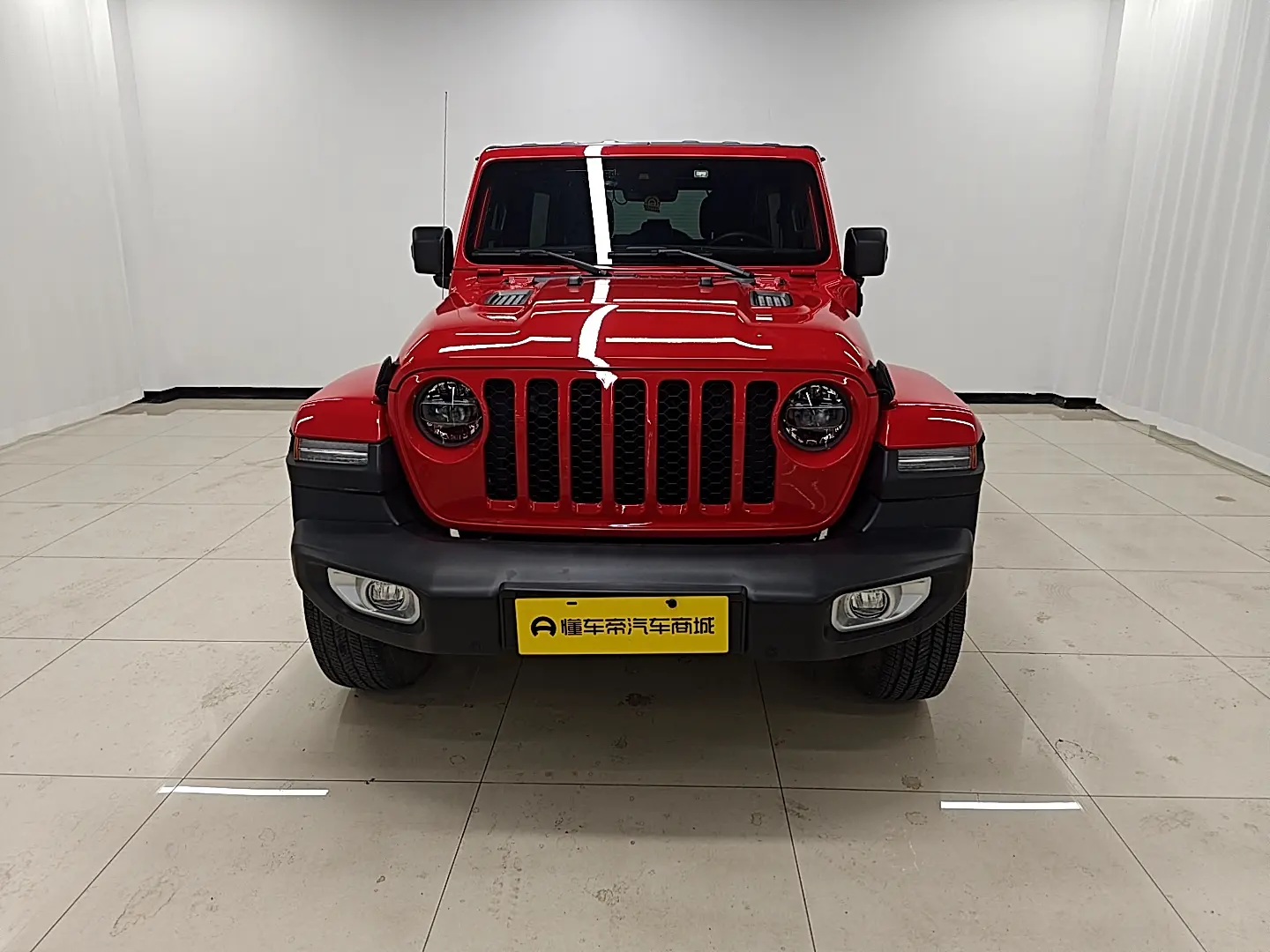 Jeep Wrangler 4xe PHEV  из Китая