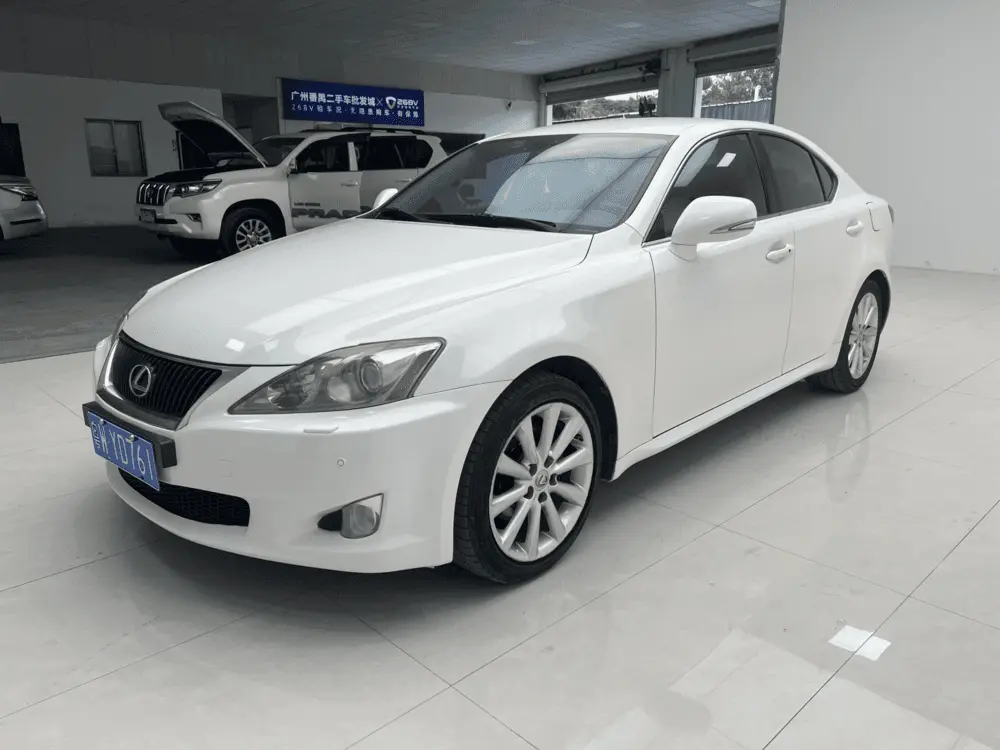 Lexus IS  из Китая
