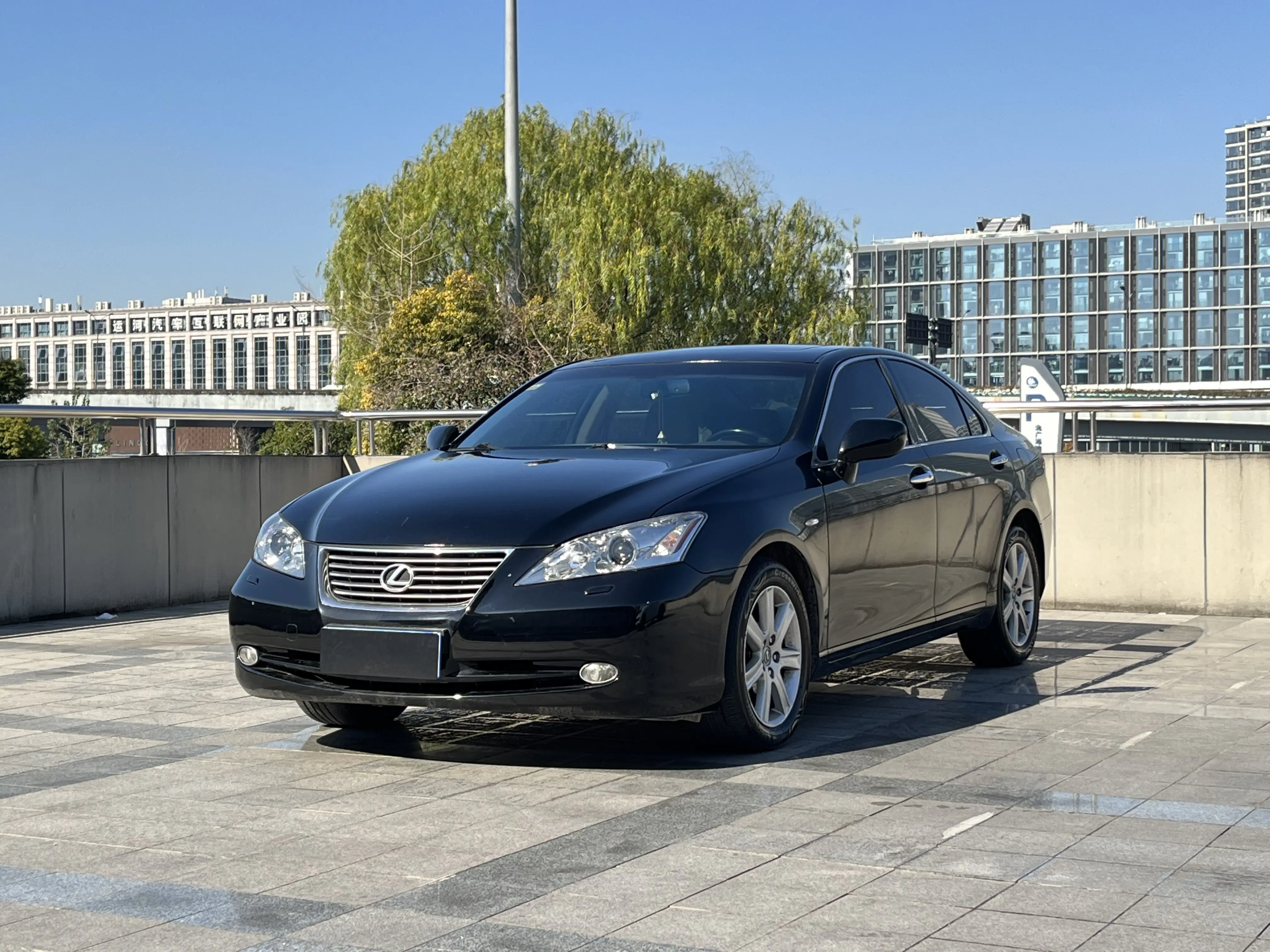 Lexus ES  из Китая