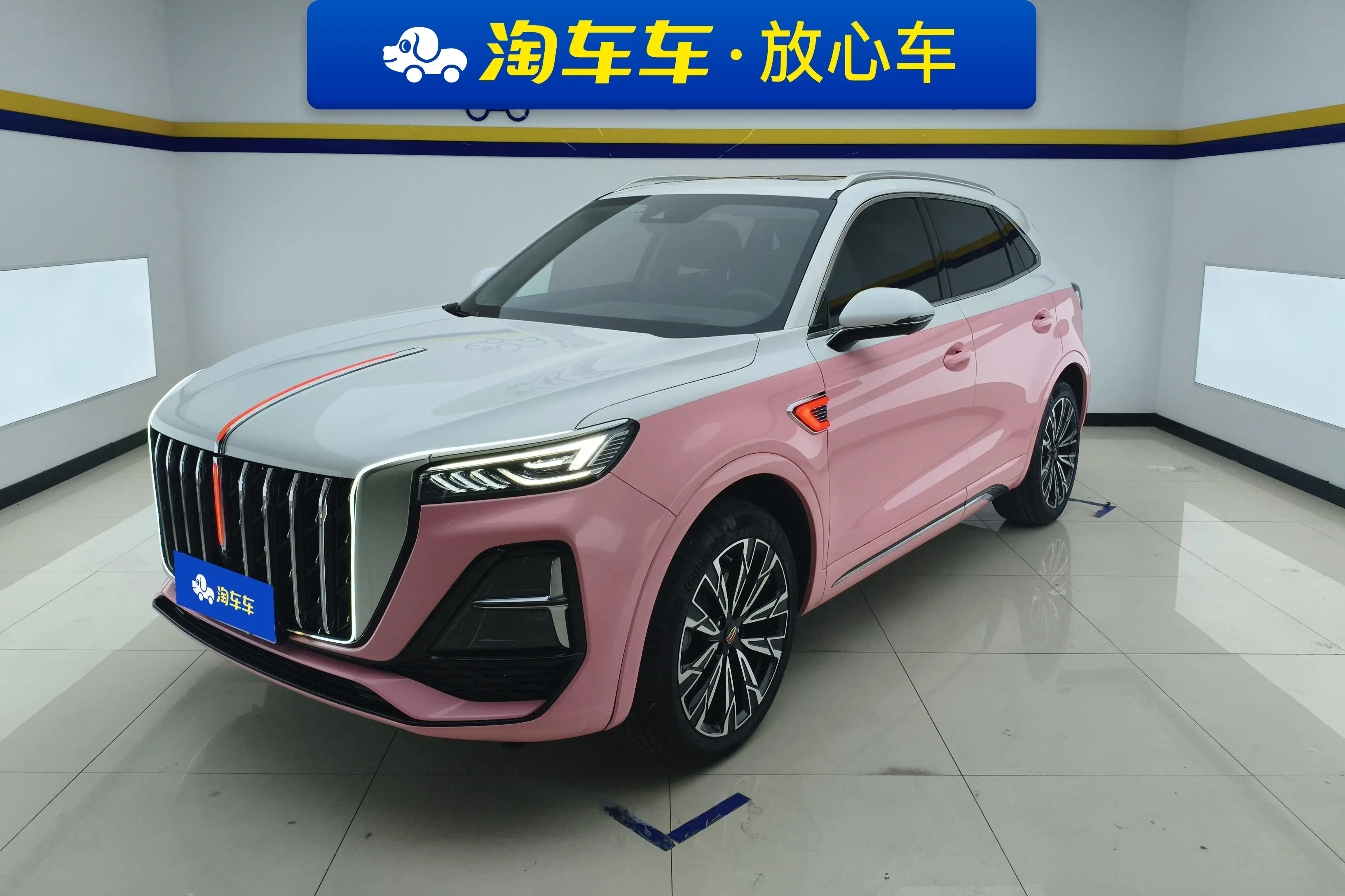 Hongqi HS5  из Китая