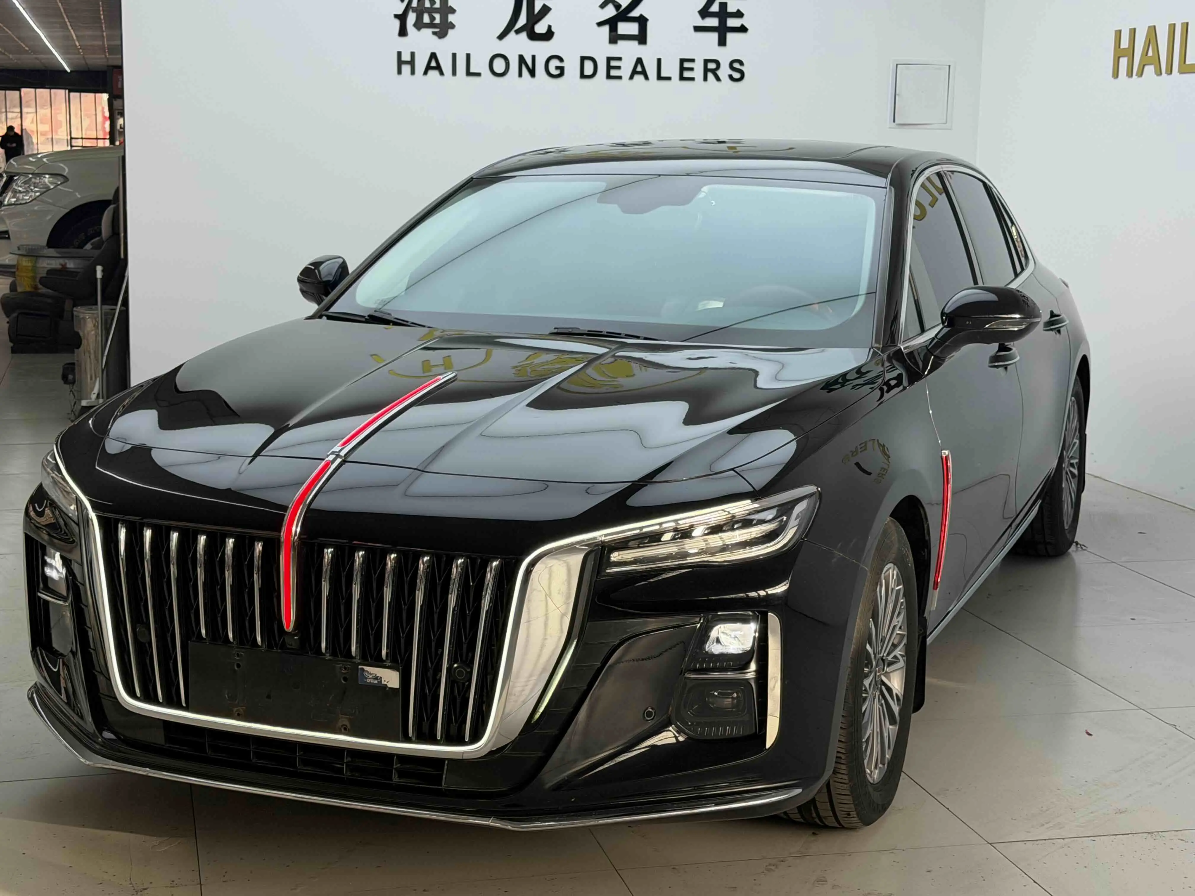 Hongqi H5  из Китая