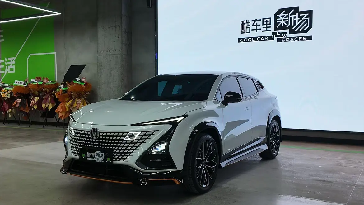 Changan UNI-T  из Китая