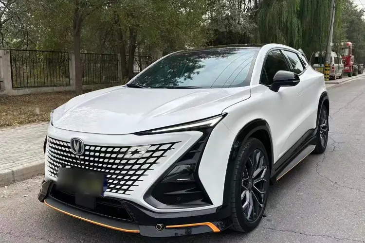 Changan UNI-T  из Китая