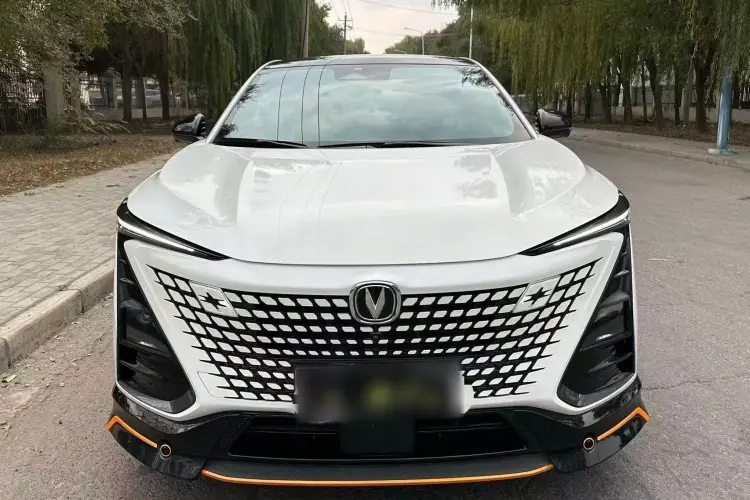 Changan UNI-T  из Китая