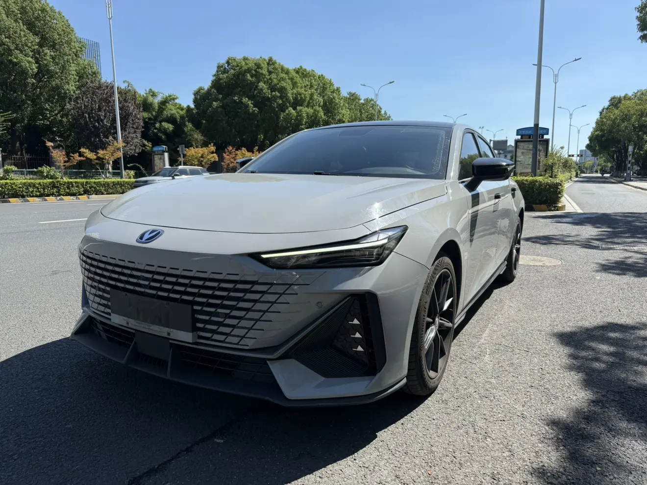 Changan UNI-V  из Китая