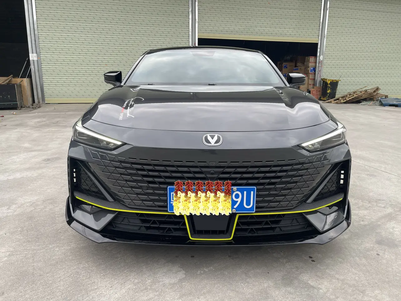 Changan UNI-V  из Китая